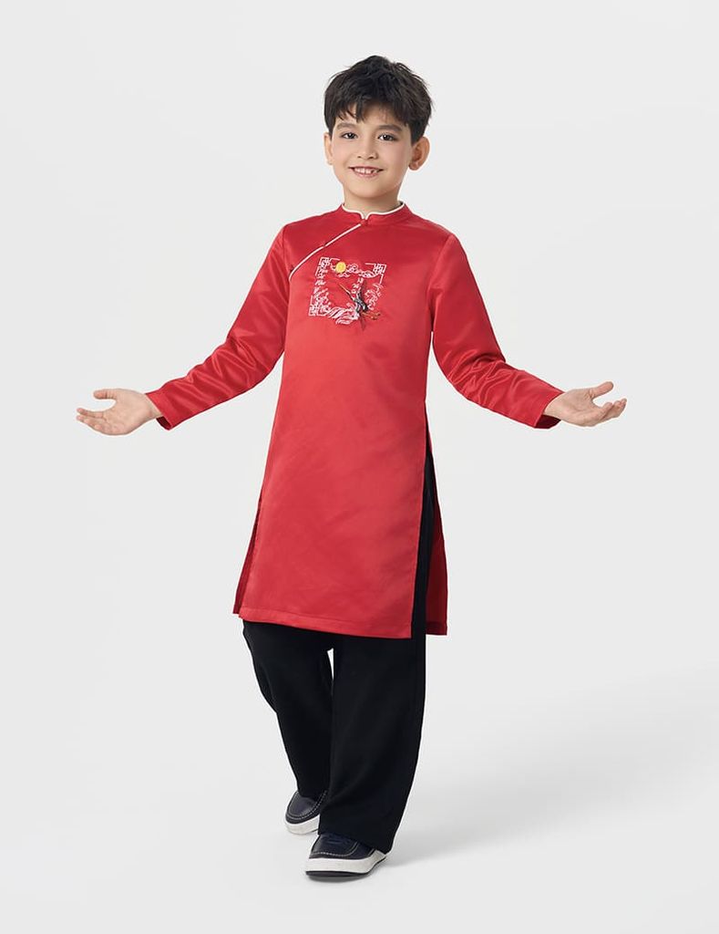 Áo dài bé trai hình in trước ngực