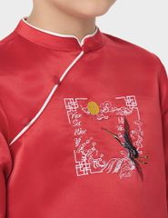 Áo dài bé trai hình in trước ngực