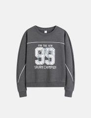 Áo nỉ cổ tròn bé trai hình in trước ngực