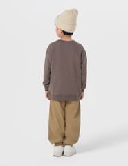 Áo nỉ cổ tròn bé trai hình in trước ngực