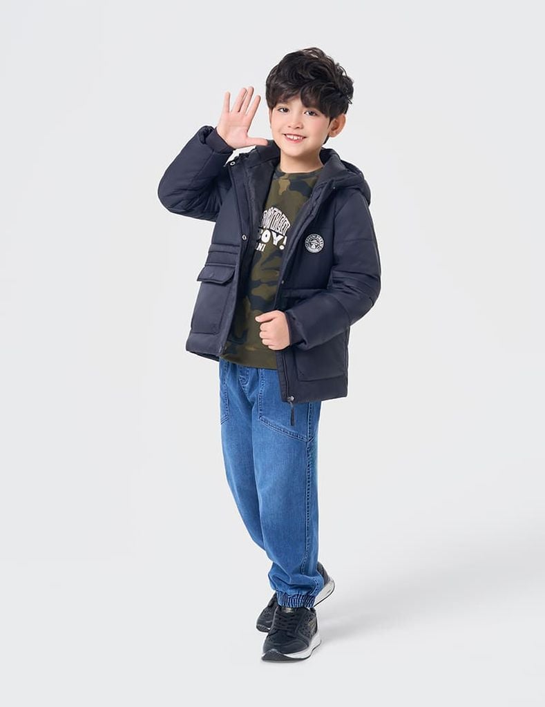 Áo phao chần bông bé trai hình in trước ngực