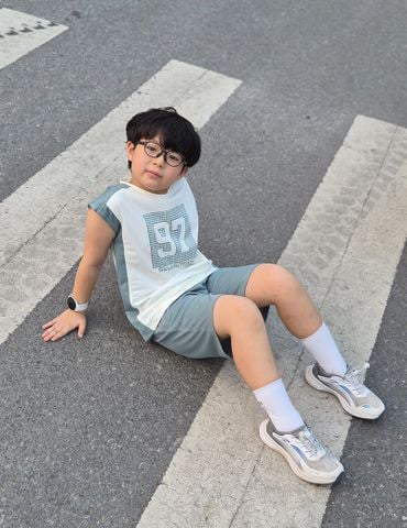 Bộ đồ hè sát nách bé trai