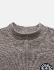 Áo giữ nhiệt cổ cao bé trai hình in trước ngực