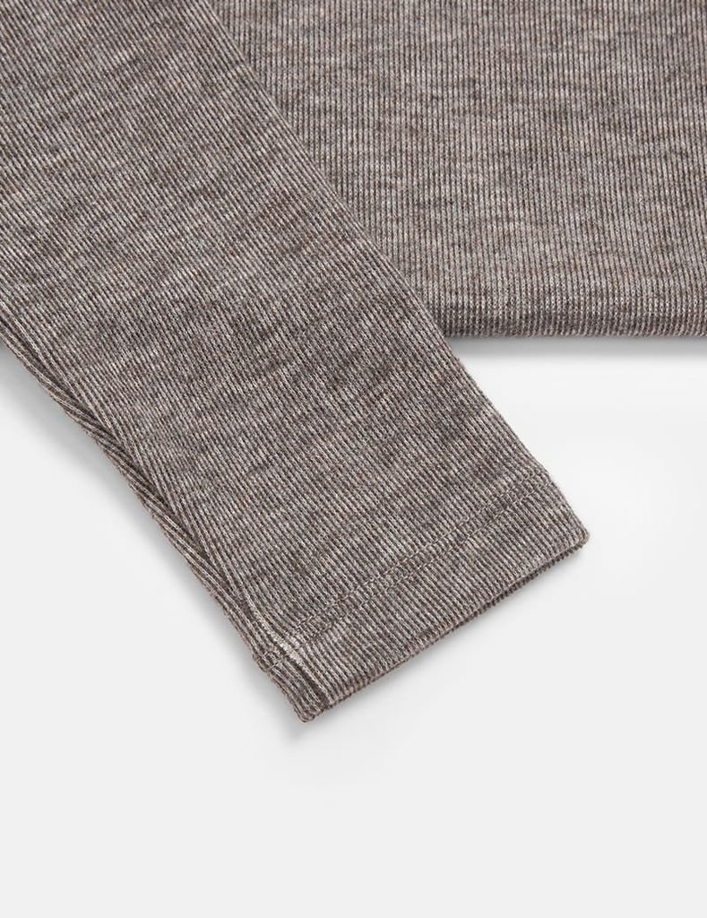 Áo giữ nhiệt cổ cao bé trai hình in trước ngực