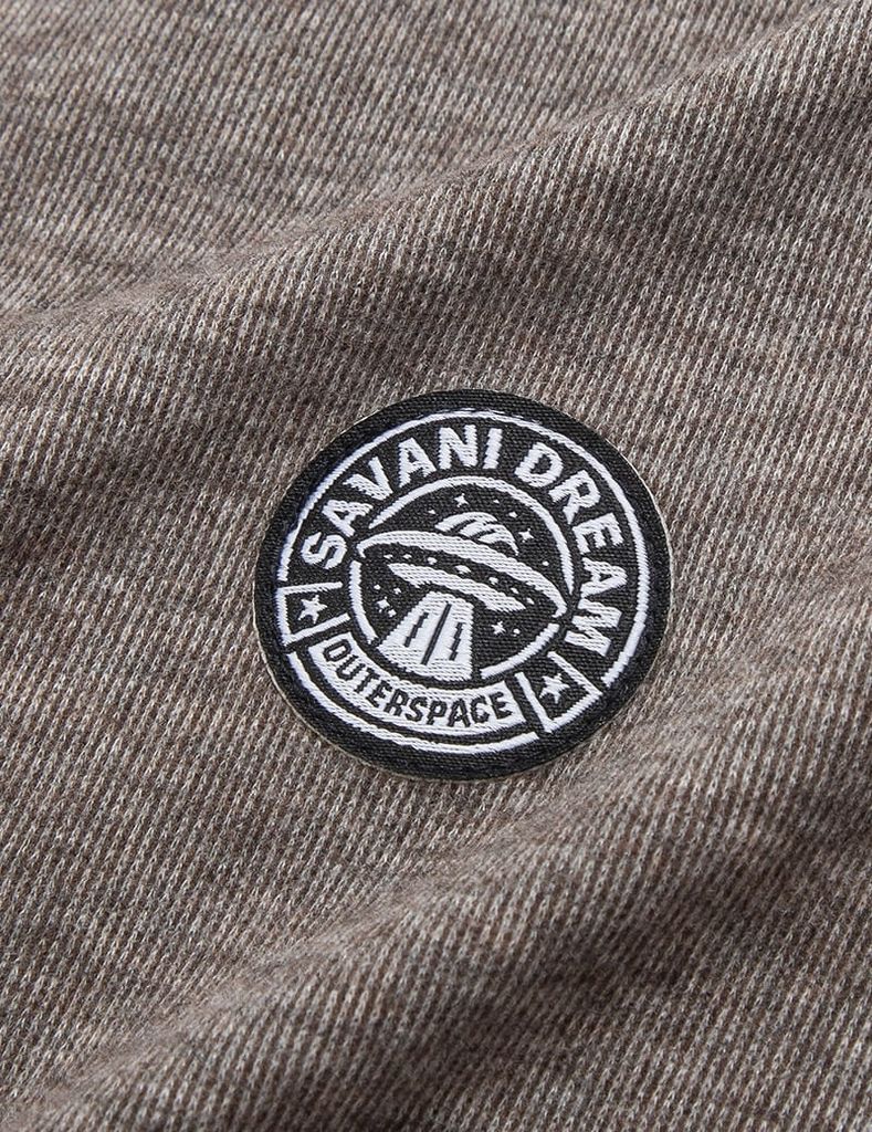 Áo giữ nhiệt cổ cao bé trai hình in trước ngực