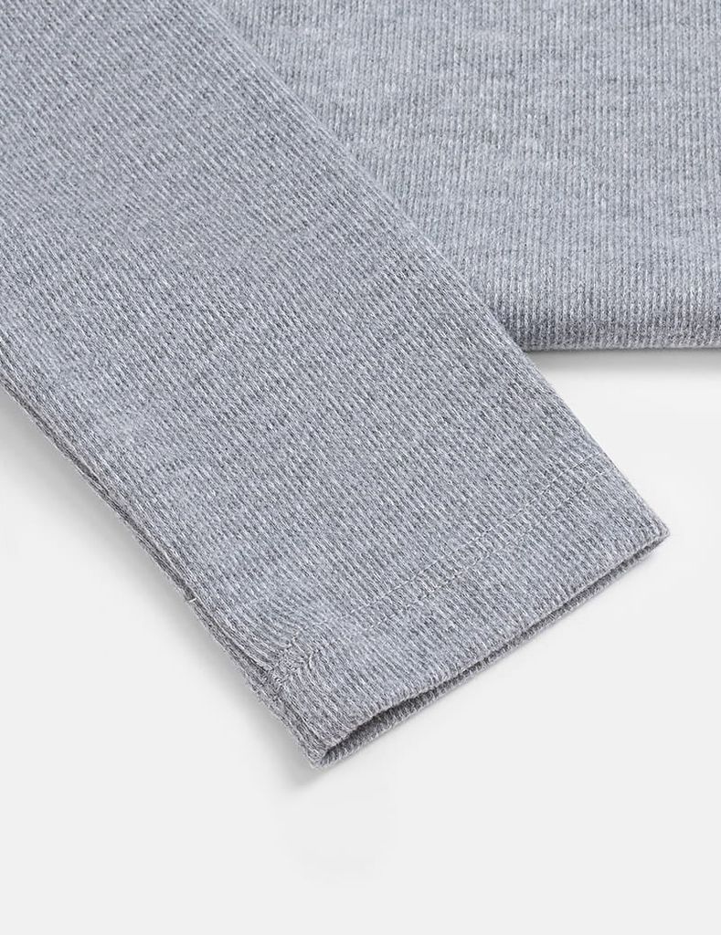 Áo giữ nhiệt cổ cao bé trai hình in trước ngực