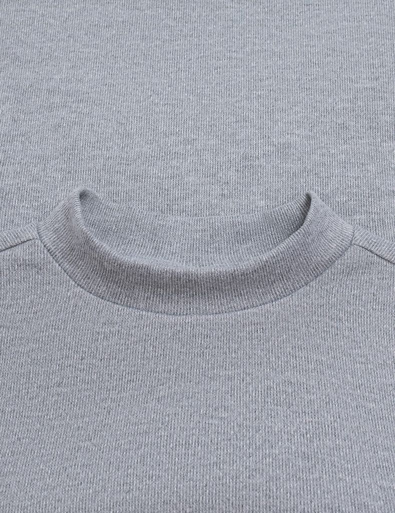 Áo giữ nhiệt cổ cao bé trai hình in trước ngực