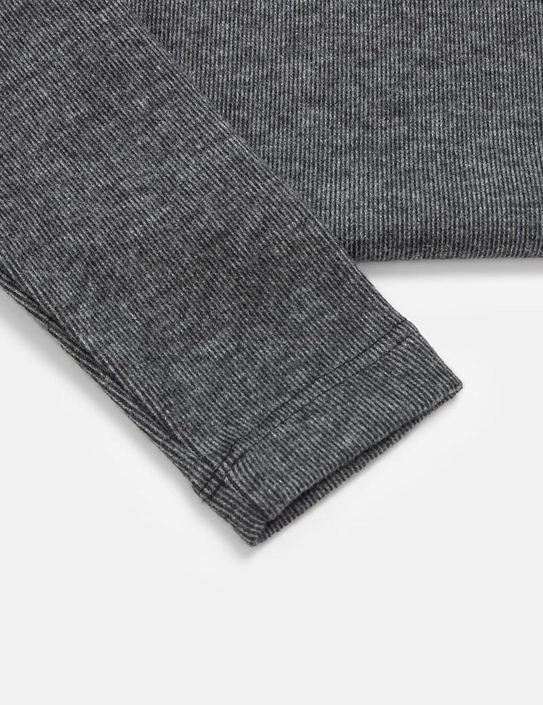 Áo giữ nhiệt cổ cao bé trai hình in trước ngực