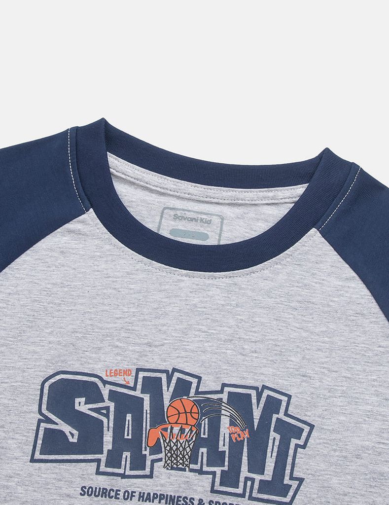 Áo thun dài tay bé trai cổ tròn hình in trước ngực