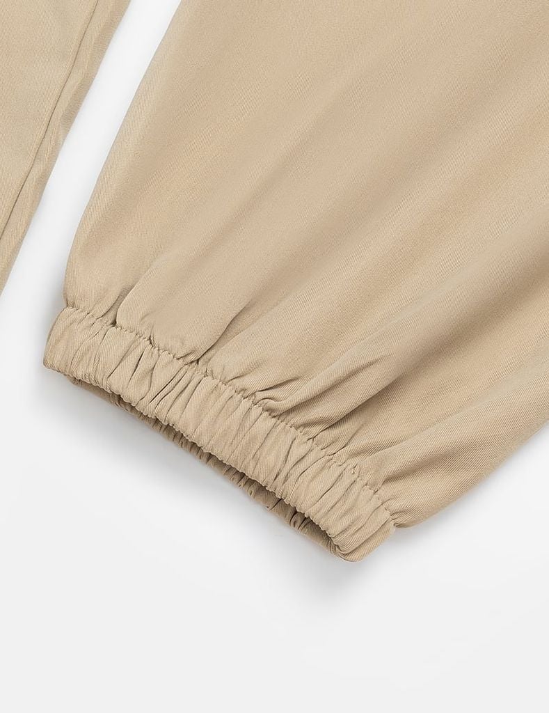 Quần khaki gấu bo bé trai hình in thân trước