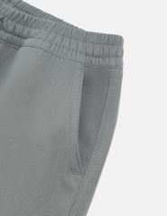 Quần khaki gấu bo bé trai hình in thân trước