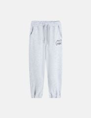 Quần nỉ bé trai hình in chân túi trái