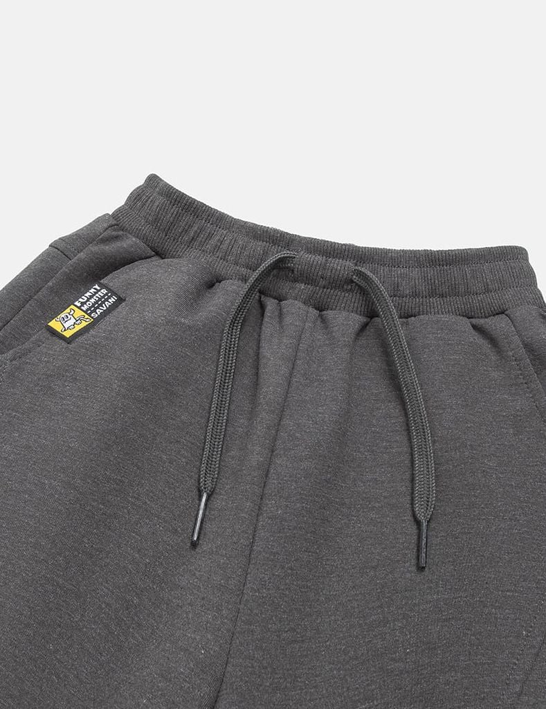 Quần nỉ bé trai mác kẹp thân trước