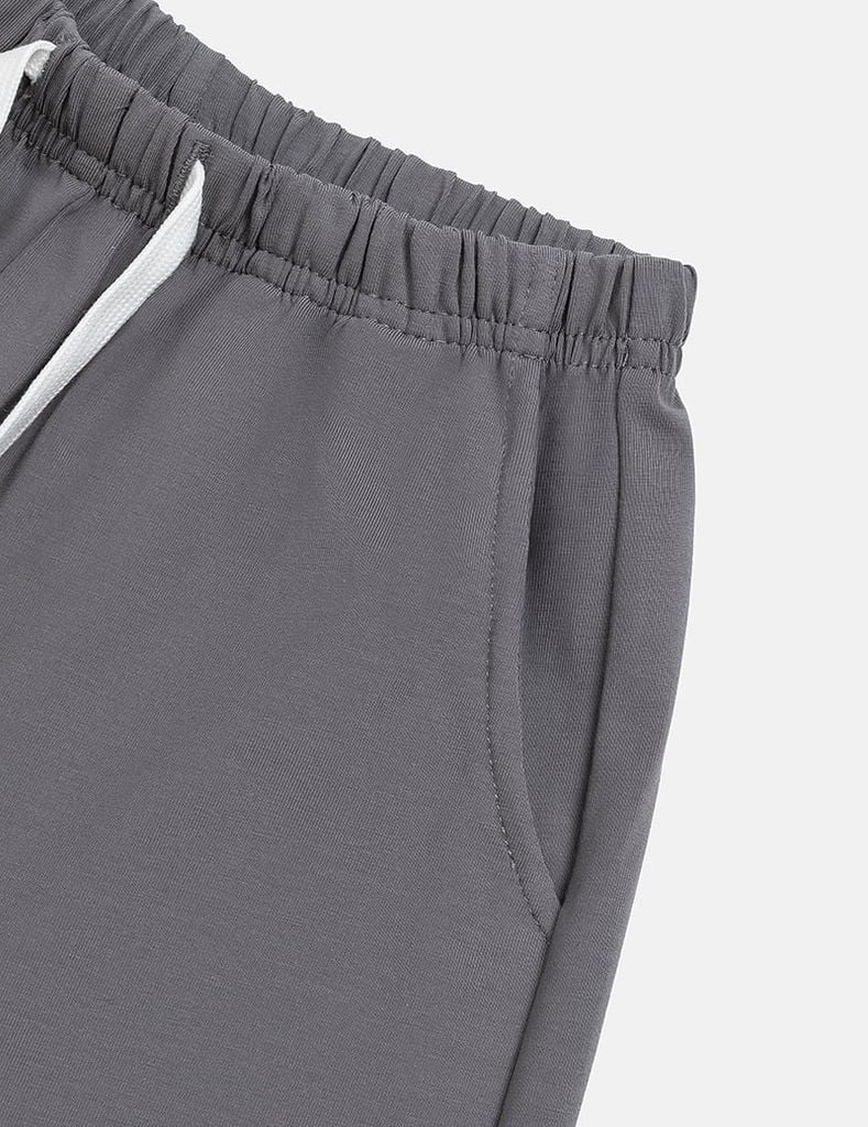 Quần short dệt kim bé trai