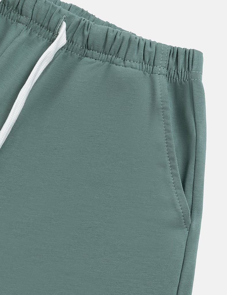 Quần short dệt kim bé trai
