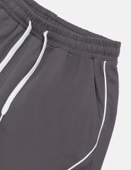 Quần short dệt kim bé trai