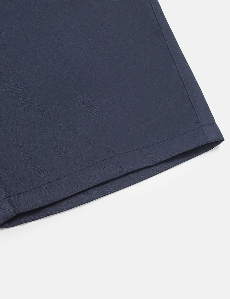 Quần short âu bé trai chun nửa vòng thân sau