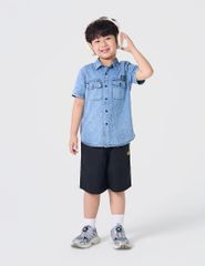 Áo sơ mi ngắn tay bé trai túi ốp thân trước