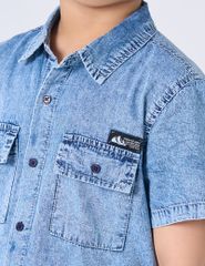 Áo sơ mi ngắn tay bé trai túi ốp thân trước