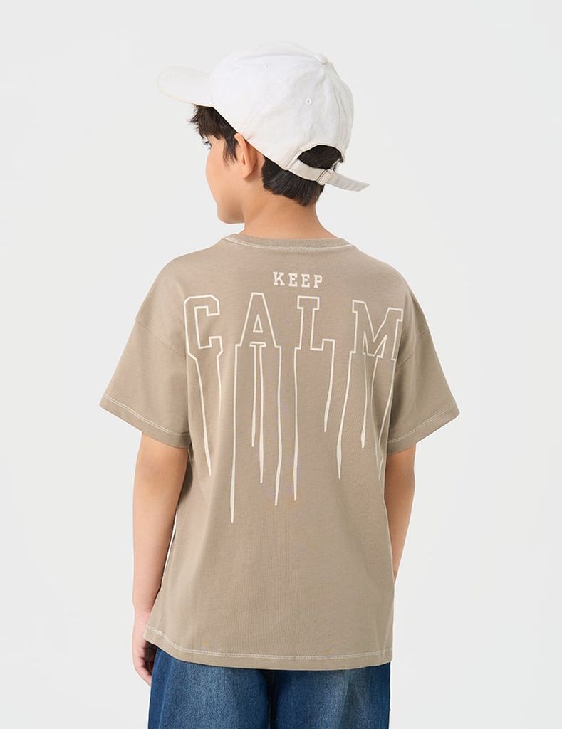Áo T-shirt ngắn tay bé trai hình in trước ngực trái