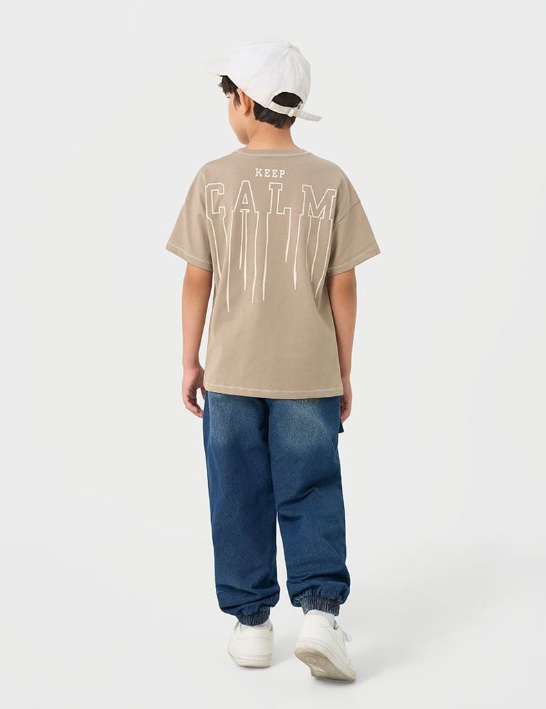 Áo T-shirt ngắn tay bé trai hình in trước ngực trái