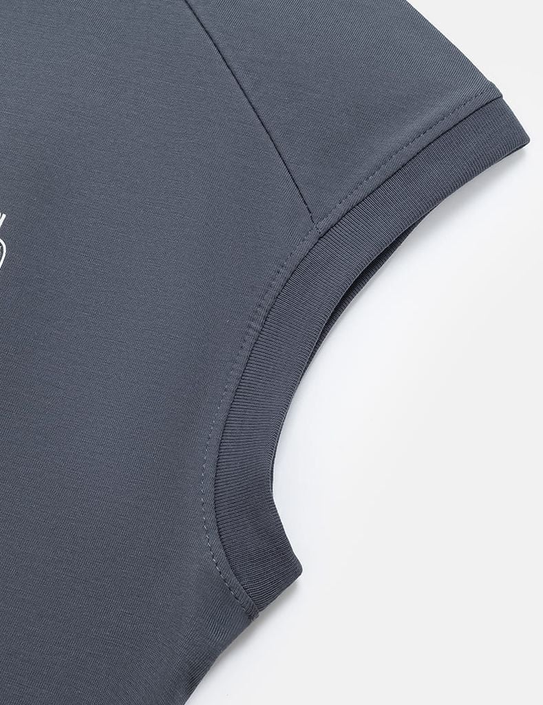 Áo sát nách bé trai hình in trước ngực