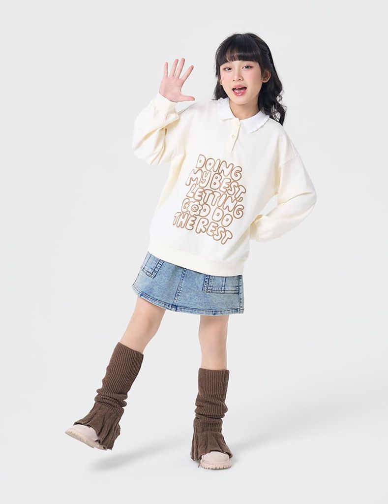 Áo nỉ cổ bẻ bé gái hình in trước ngực