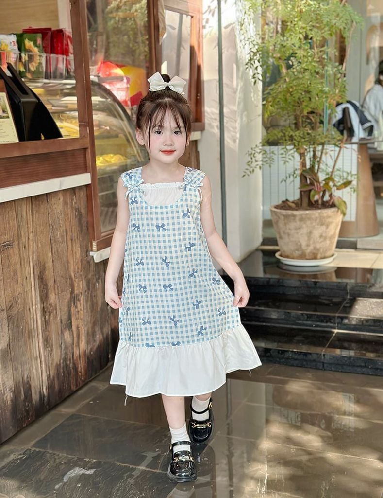 Váy liền dệt thoi bé gái