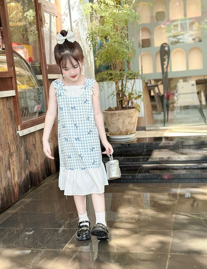 Váy liền dệt thoi bé gái