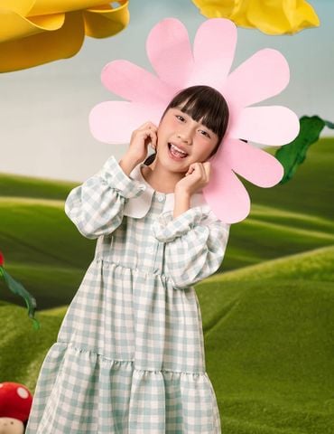 Váy liền dáng A bé gái cổ kiểu cách điệu