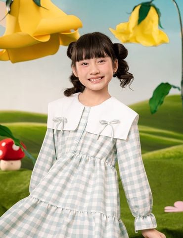 Váy liền dáng A bé gái cổ kiểu cách điệu