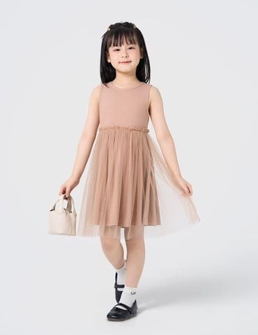 Váy liền sát nách bé gái