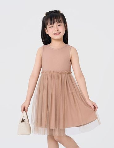 Váy liền sát nách bé gái