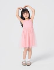 Váy liền sát nách bé gái