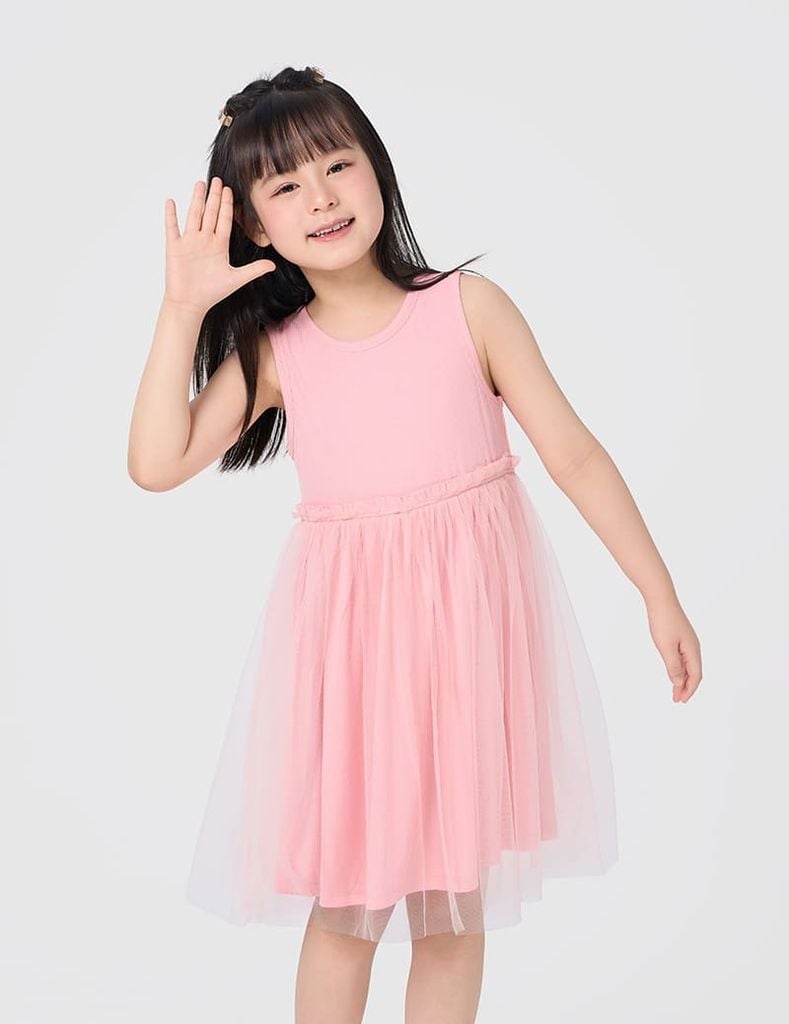 Váy liền sát nách bé gái