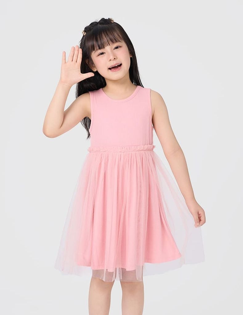 Váy liền sát nách bé gái