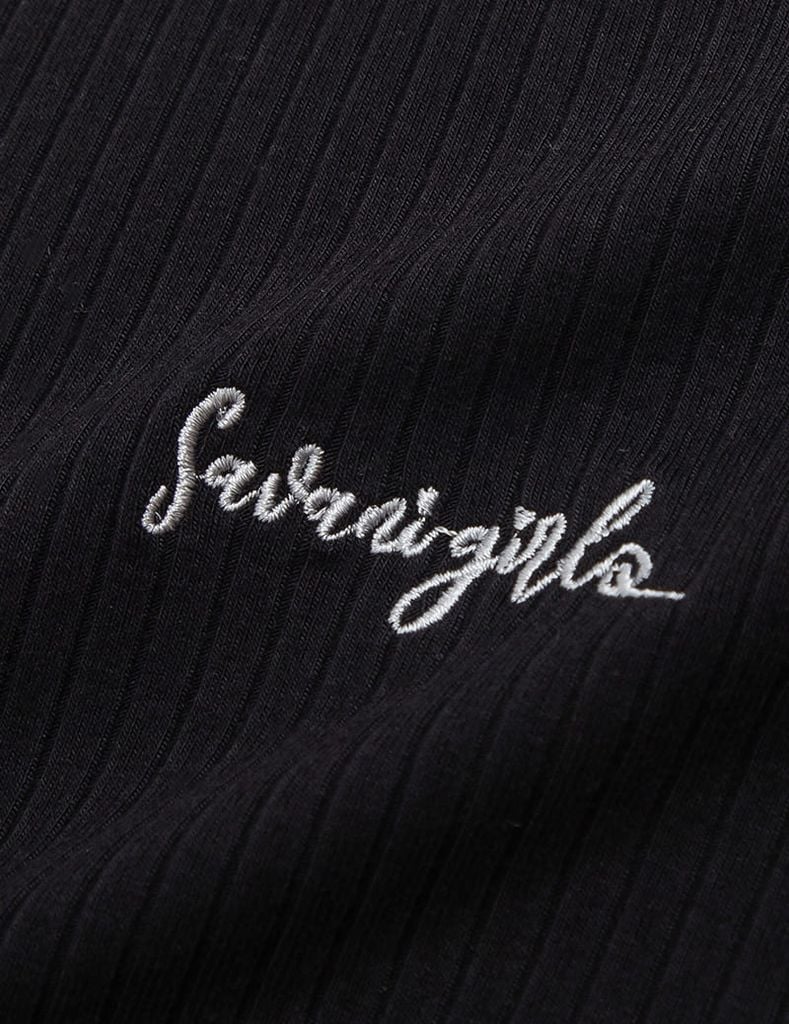 Áo giữ nhiệt bé gái cổ cao hình thêu trước ngực