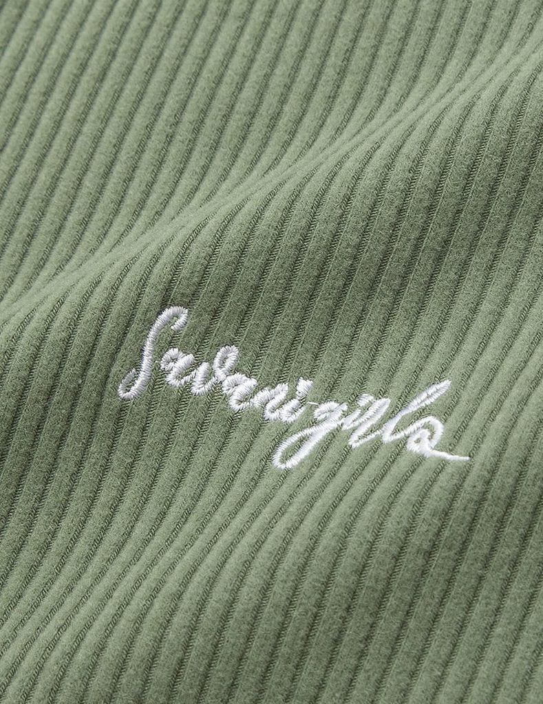 Áo giữ nhiệt cổ cao bé gái hình thêu trước ngực