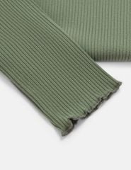 Áo giữ nhiệt cổ cao bé gái hình thêu trước ngực