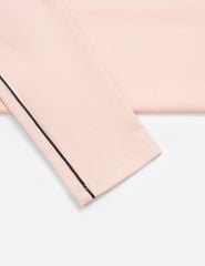 Áo thun dài tay bé gái cổ tròn hình in trước ngực