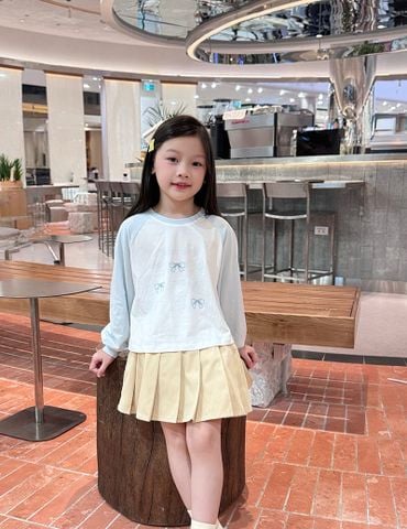 Áo thun dài tay cổ tròn bé gái hình in thân trước