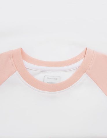 Áo thun dài tay cổ tròn bé gái hình in thân trước