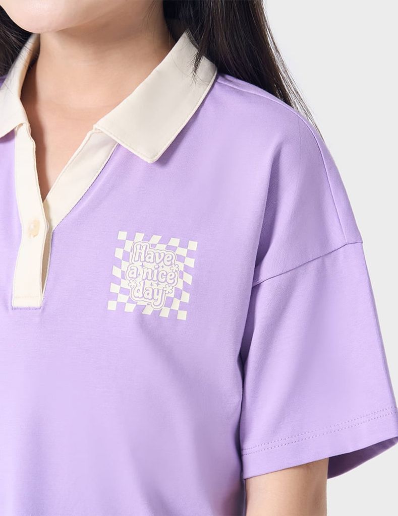 Áo polo ngắn tay bé gái phối cổ khác màu hình in trước ngực