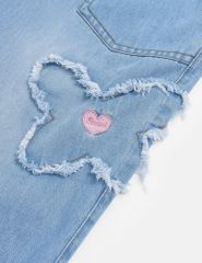 Quần jean bé gái cạp chun ống suông hình thêu thân trước