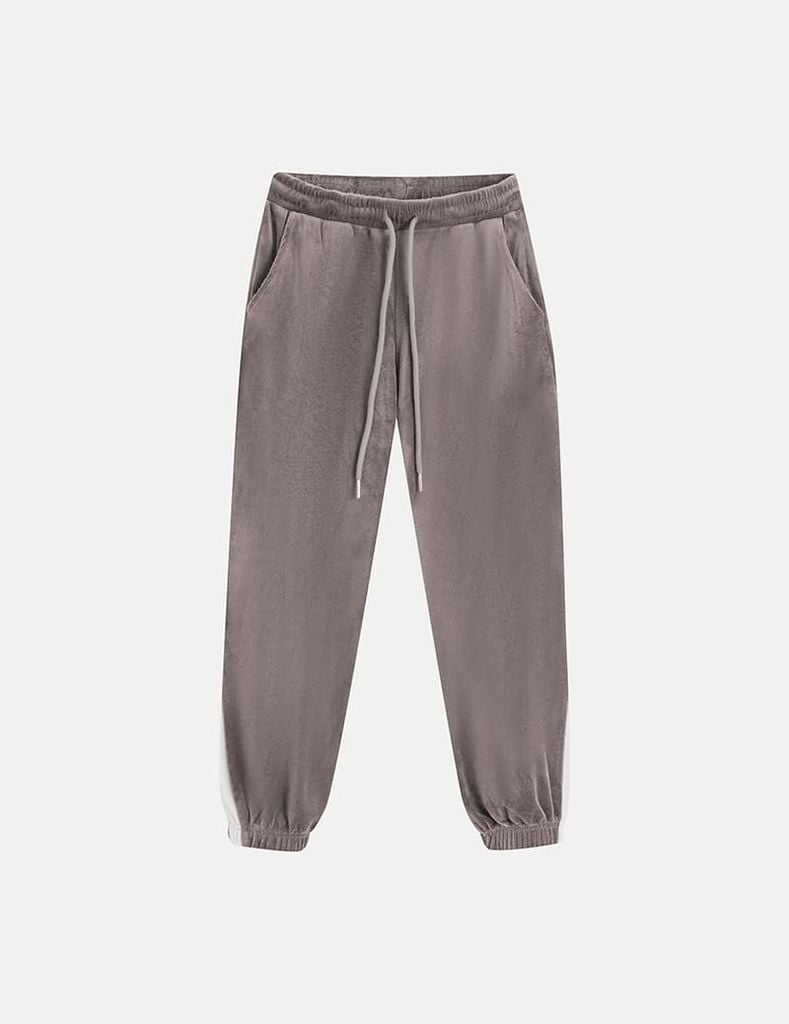 Quần nỉ bé gái phối gấu thân trước