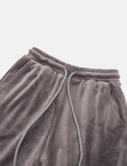 Quần nỉ bé gái phối gấu thân trước