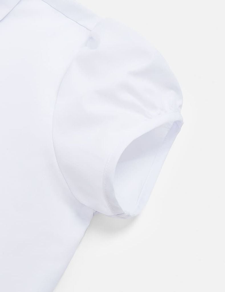 Áo sơ mi trắng ngắn tay bé gái