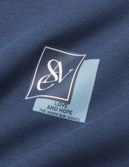 Áo nỉ cổ tròn trẻ em phối dọc 2 bên tay in logo trước ngực