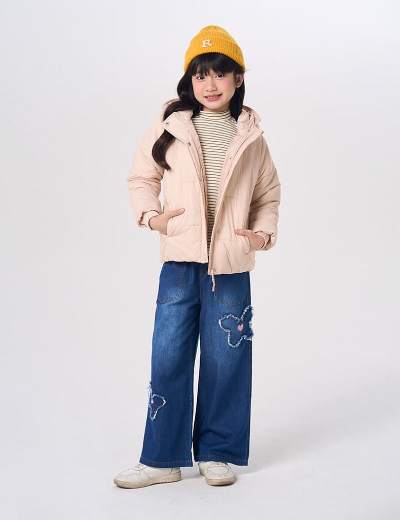 Áo chần bông trẻ em dáng ngắn logo trước ngực