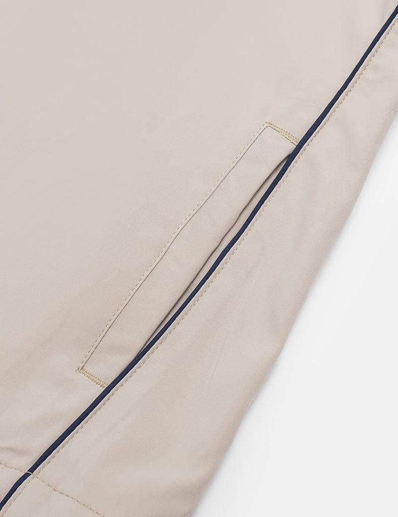 Áo khoác gió có mũ trẻ em hình in trước ngực